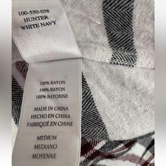 Rails Shirt S M Hunter White Navy Plaid Button Flannel Top 90s Grunge California - Picture 9 of 10